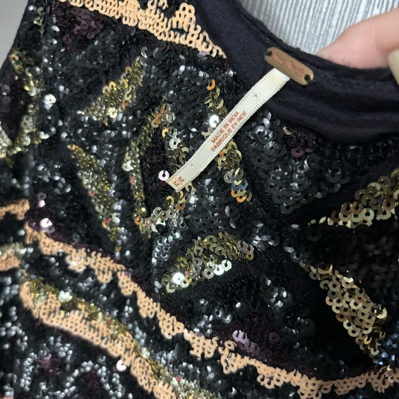 🥂 Free People Fully Sequined Mini Dress Aztec /Geo Design M Black Gold Silver - Picture 6 of 10